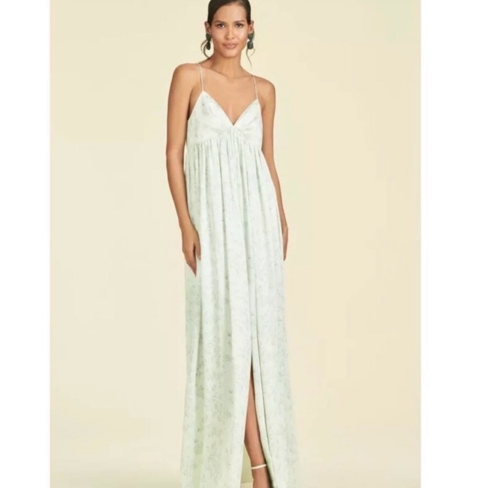 Elegant White Maxi Dress